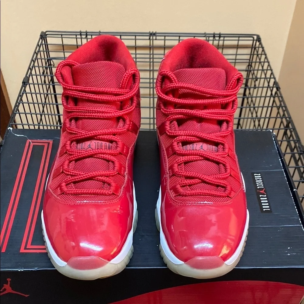 Air Jordan 11 Retro “Win Like 96” Size 8.5